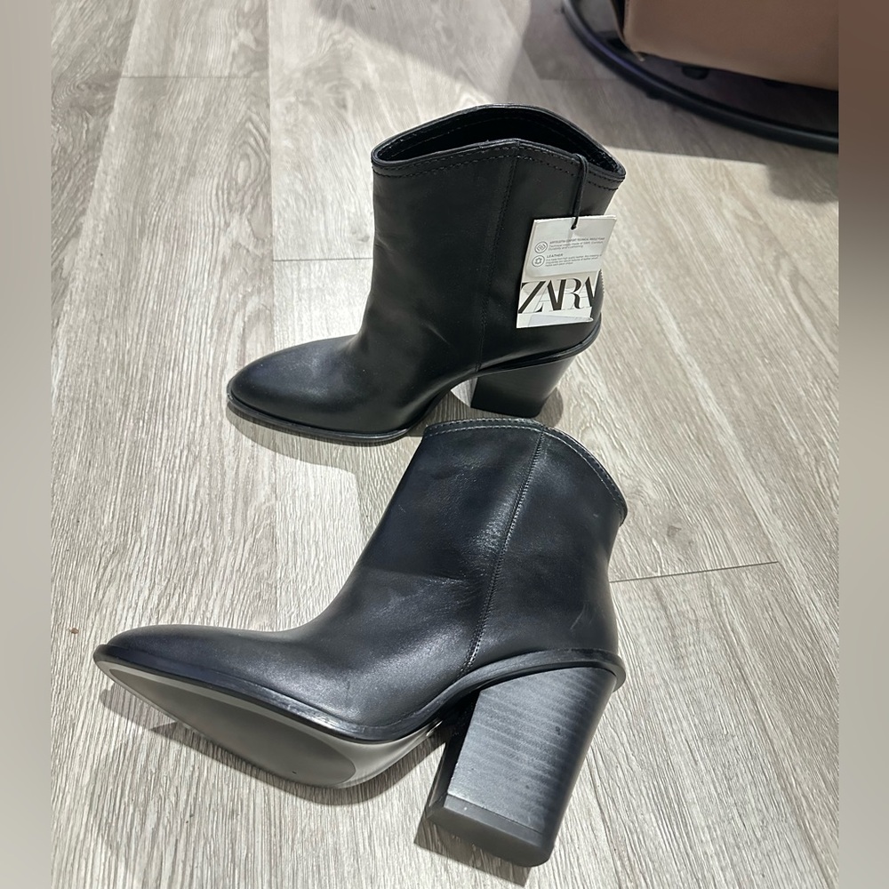 ZARA genuine leather Black Chunky Heel Ankle Boots